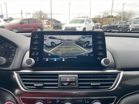 Used 2022 Honda Accord Sport image 6