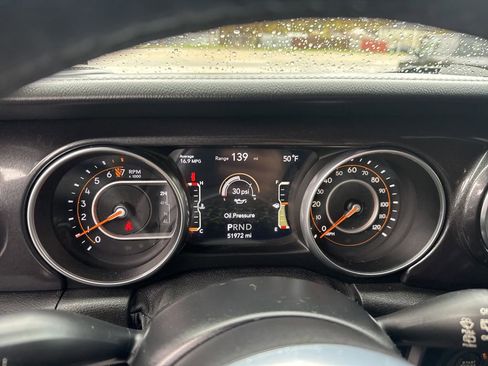 Used 2020 Jeep Wrangler Unlimited Sahara image 15