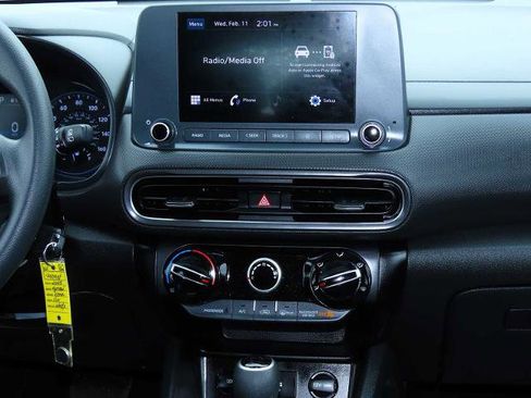 Used 2023 Hyundai Kona SE image 26