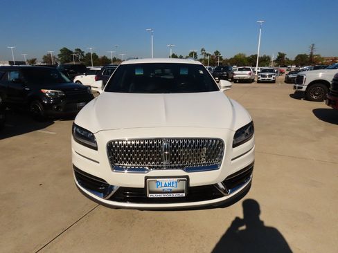 Used 2020 Lincoln Nautilus FWD w/ Equipment Group 101A image 5
