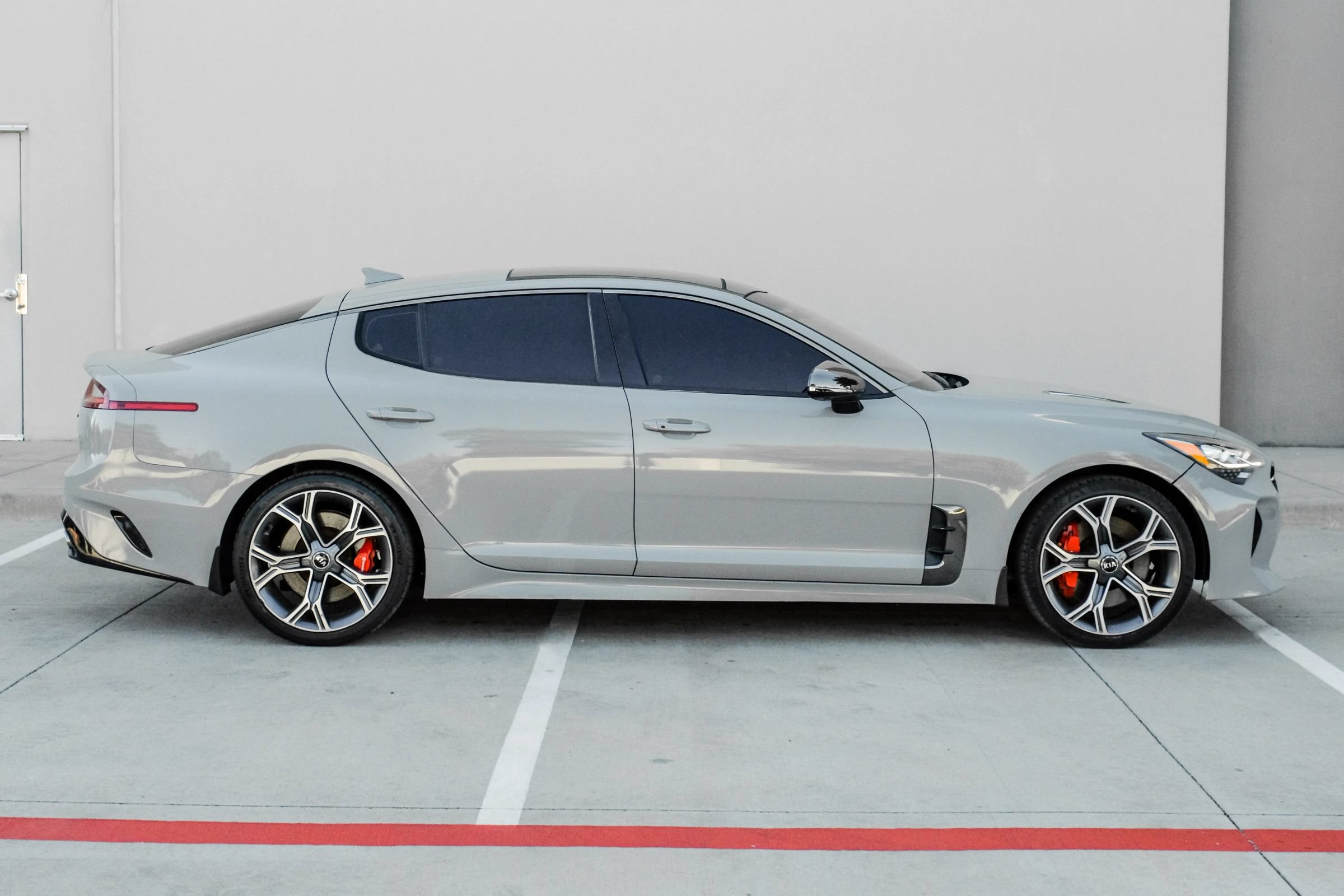 Used 2019 Kia Stinger GT2 RWD image 10