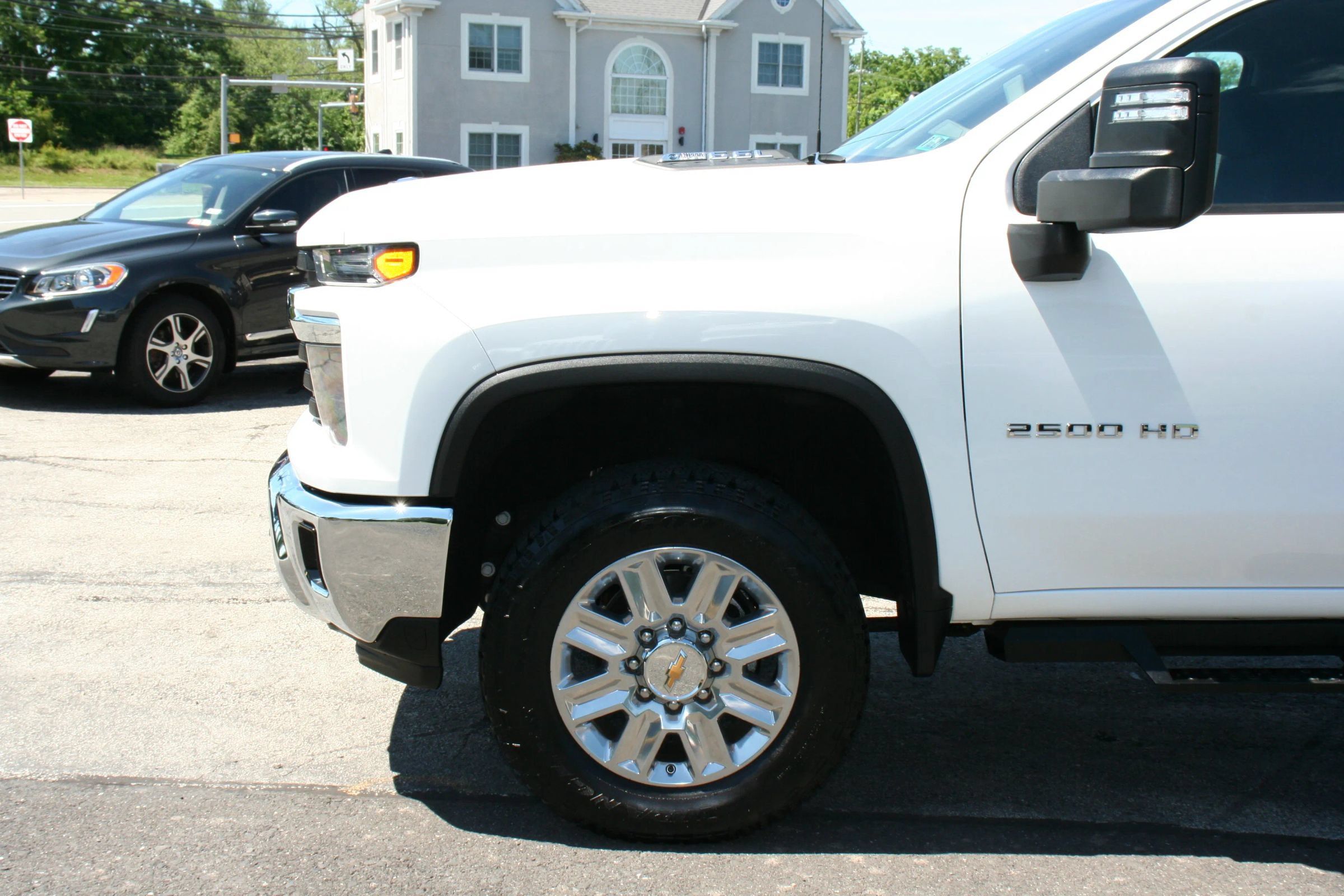 Used 2024 Chevrolet Silverado 2500 LT w/ Convenience Package AWD/4WD image 14