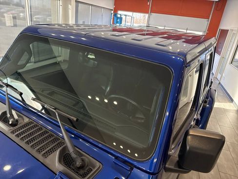 Used 2020 Jeep Wrangler Unlimited Rubicon AWD/4WD image 12
