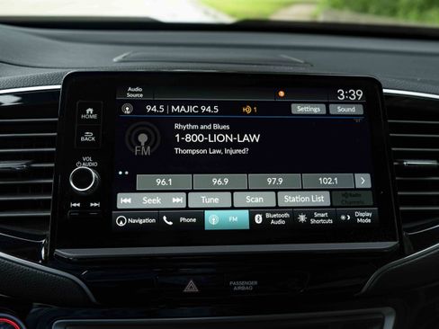 Certified 2025 Honda Ridgeline Black Edition image 30