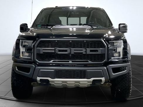 Used 2018 Ford F150 Raptor w/ Equipment Group 802A Luxury image 3
