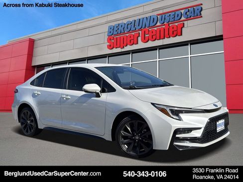 Used 2024 Toyota Corolla SE image 1