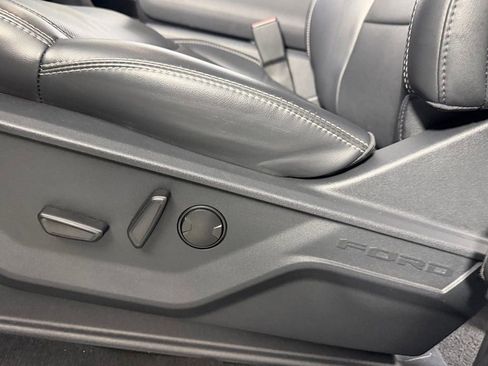 Used 2025 Ford Expedition Platinum AWD/4WD image 27