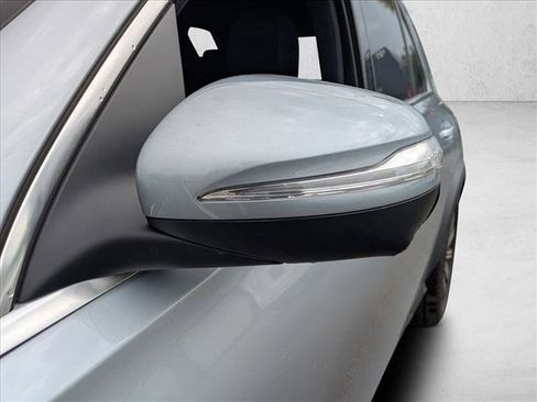 Certified 2025 Mercedes-Benz GLE 350 4MATIC image 6