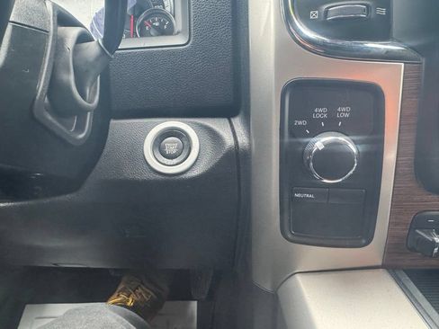 Used 2016 RAM 2500 Laramie w/ Convenience Group AWD/4WD image 37