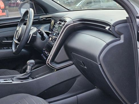 Used 2022 Hyundai Santa Cruz SEL Premium image 18