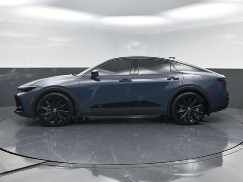 Used 2025 Toyota Crown Nightshade image 3