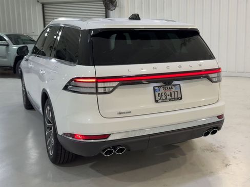 New 2025 Lincoln Aviator 2WD w/ Equipment Group 101A image 8