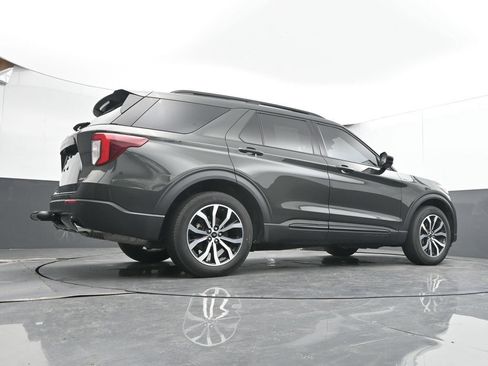 Used 2024 Ford Explorer ST-Line w/ Class IV Trailer Tow Package AWD/4WD image 48