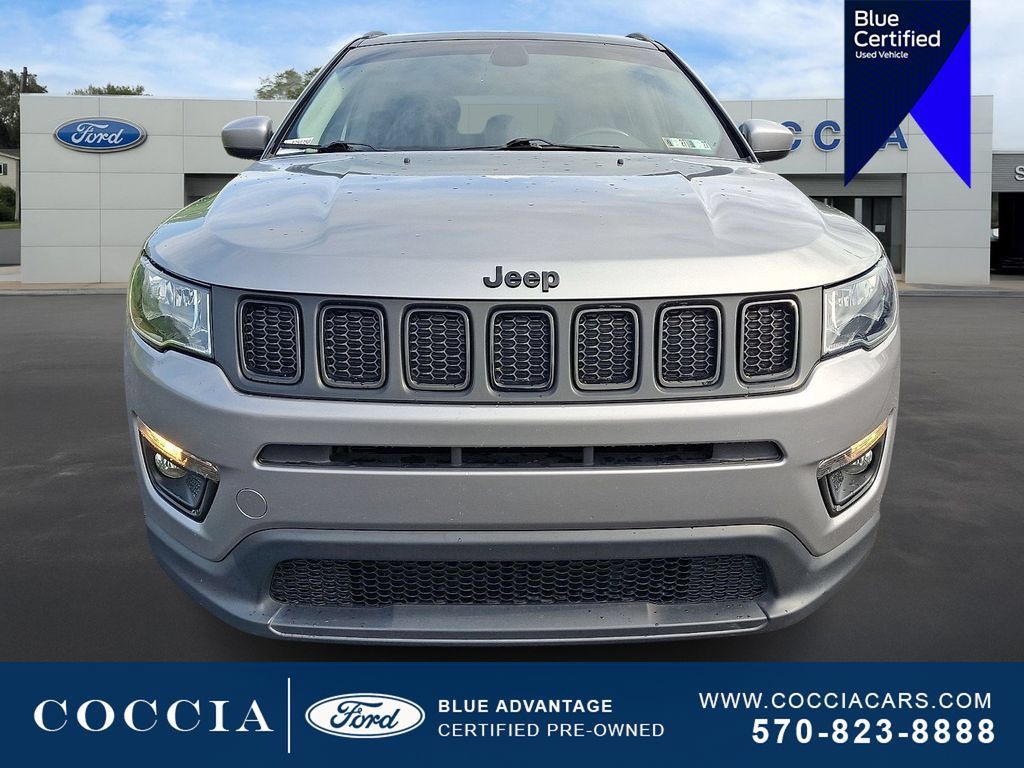 Used 2019 Jeep Compass Latitude AWD/4WD image 2