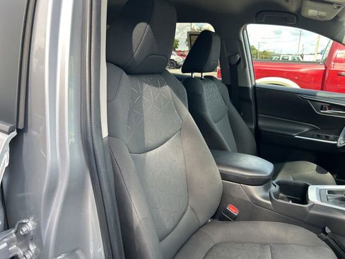 Used 2024 Toyota RAV4 XLE image 22