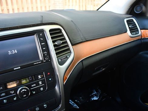 Used 2012 Jeep Grand Cherokee Overland image 21