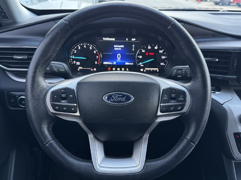 Used 2023 Ford Explorer XLT w/ Equipment Group 202A AWD/4WD image 12