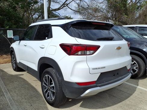 Used 2026 Chevrolet TrailBlazer LT w/ LT Cold Weather Package image 2