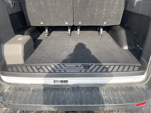 Used 2023 Ford Transit 350 XLT image 11