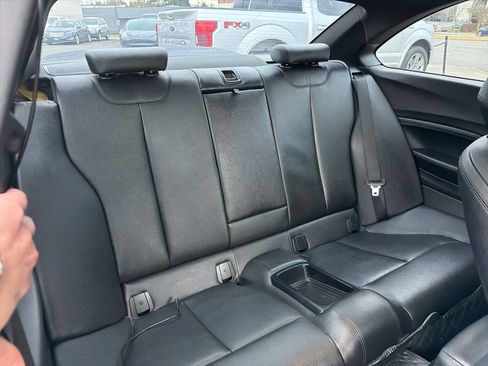 Used 2016 BMW M235i Coupe image 22