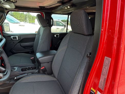 Used 2025 Jeep Wrangler Unlimited Sport S 4xe AWD/4WD image 17