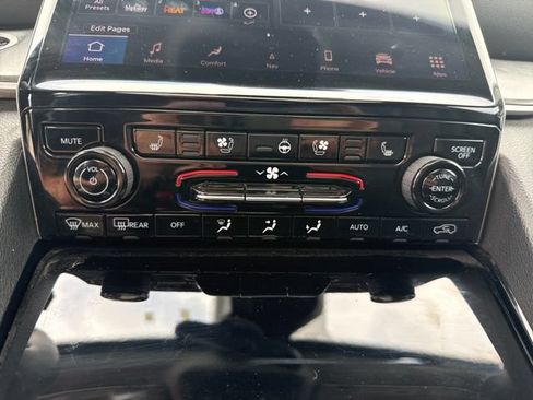 Used 2023 Jeep Grand Cherokee L Limited w/ Luxury Tech Group II AWD/4WD image 29