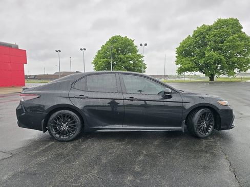 Used 2022 Toyota Camry SE AWD/4WD image 15
