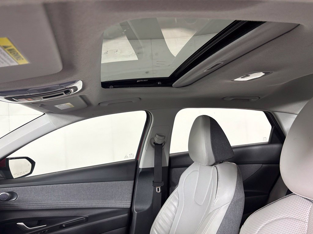 Used 2024 Hyundai Elantra Limited FWD image 33