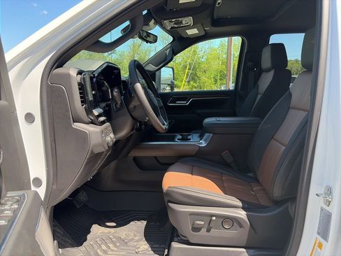 New 2026 Chevrolet Silverado 3500 High Country w/ High Country Premium Package AWD/4WD image 22