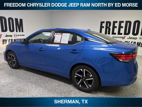 Used 2024 Nissan Sentra SV FWD image 6