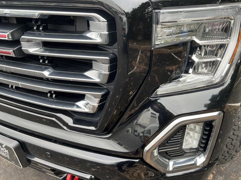 Used 2020 GMC Sierra 1500 AT4 w/ AT4 Premium Package image 6