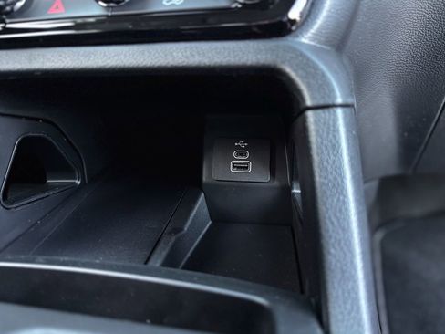 New 2025 Ford Ranger XLT w/ Equipment Group 301A High image 40