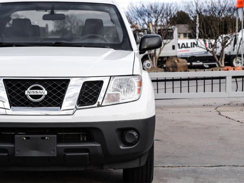 Used 2019 Nissan Frontier S image 41