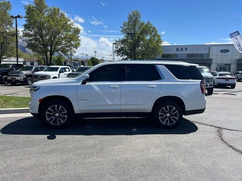 Used 2021 Chevrolet Tahoe LT w/ LT Signature Package AWD/4WD image 15