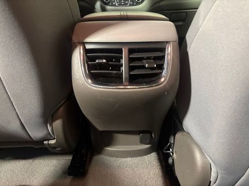 Used 2023 Chevrolet Malibu LT FWD image 34