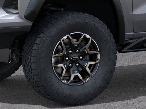New 2026 Chevrolet Colorado ZR2 AWD/4WD image 9