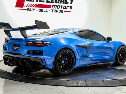 Used 2023 Chevrolet Corvette Z06 RWD image 6