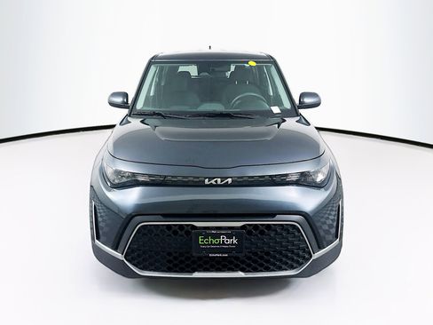 Used 2025 Kia Soul LX w/ LX Technology Package image 2