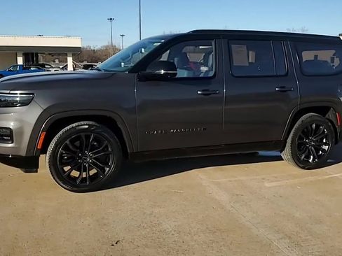 Used 2023 Jeep Grand Wagoneer Series III w/ Quick Order Packagew 28T image 5