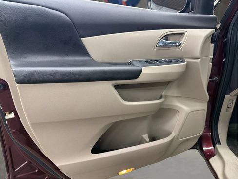 Used 2017 Honda Odyssey EX-L image 35