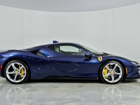 Used 2023 Ferrari SF90 Stradale image 14