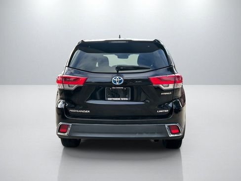 Used 2019 Toyota Highlander Limited Platinum AWD/4WD image 6