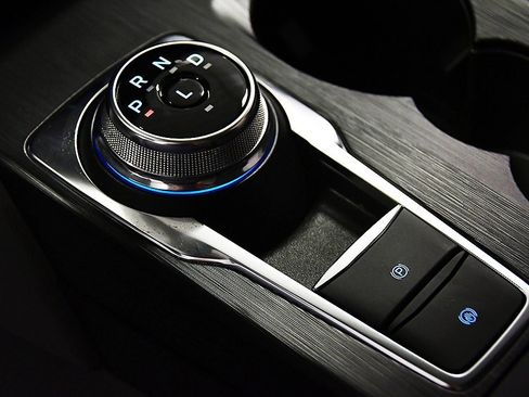 New 2025 Ford Escape Active w/ Cold Weather Package image 24