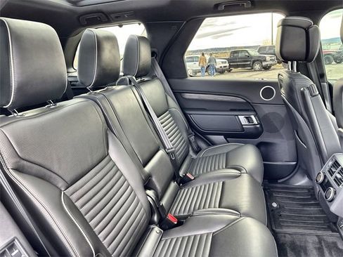 Used 2022 Land Rover Discovery HSE R-Dynamic image 21