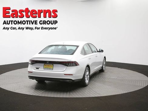 Used 2023 Honda Accord LX image 39