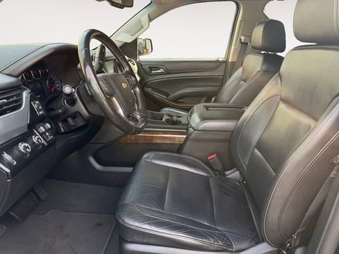 Used 2019 Chevrolet Suburban LT AWD/4WD image 9