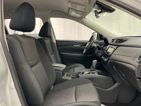 Used 2020 Nissan Rogue SV AWD/4WD image 11