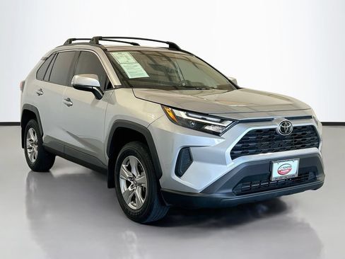 Used 2025 Toyota RAV4 XLE FWD image 3