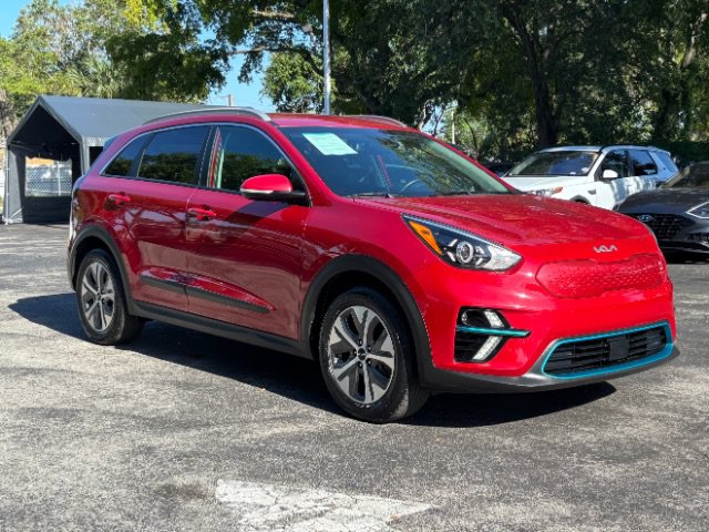 Used 2022 Kia Niro EX FWD image 3