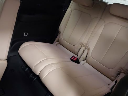 Used 2024 Jeep Grand Cherokee L Limited w/ Luxury Tech Group II AWD/4WD image 39